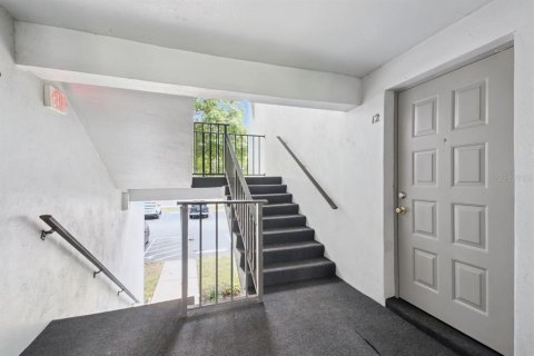 Condo in Orlando, Florida, 2 bedrooms  № 2207565 - photo 4