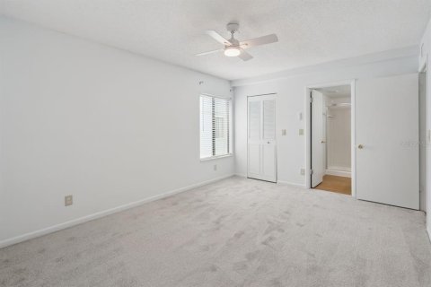 Condo in Orlando, Florida, 2 bedrooms  № 2207565 - photo 19