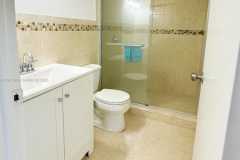 Copropriété à louer à Miami, Floride: 2 chambres, 130.06 m2 № 2080159 - photo 7