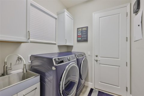 House in Wimauma, Florida 2 bedrooms, 175.59 sq.m. № 1844810 - photo 25