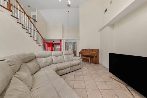 Casa en venta en Orlando, Florida, 3 dormitorios, 251.02 m2 № 2229796 - foto 6