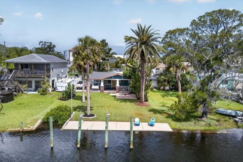 Villa ou maison à vendre à New Port Richey, Floride: 2 chambres, 107.4 m2 № 2092844 - photo 14