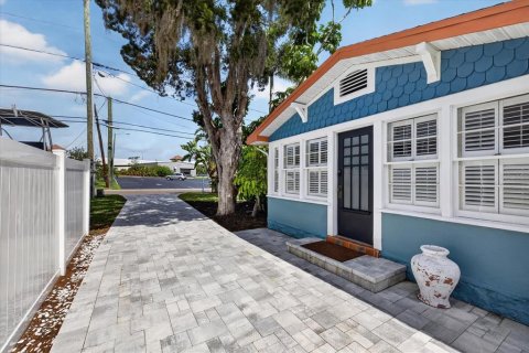 Villa ou maison à vendre à New Port Richey, Floride: 2 chambres, 107.4 m2 № 2092844 - photo 8