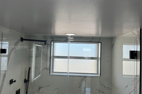Appartement à louer à Miami, Floride: 2 chambres, 101.45 m2 № 1927785 - photo 19