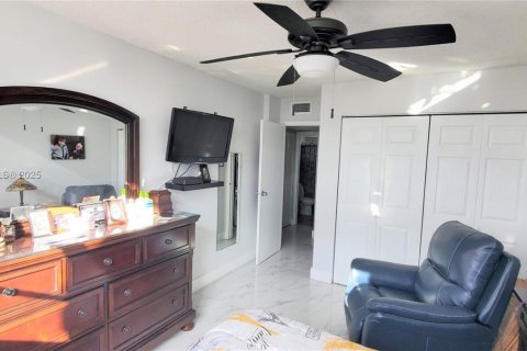Appartement à louer à Miami, Floride: 2 chambres, 101.45 m2 № 1927785 - photo 17