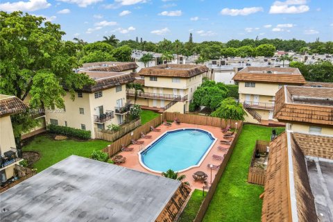 Condominio en venta en Miami, Florida, 3 dormitorios, 133.97 m2 № 2031911 - foto 24