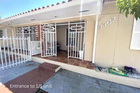 Купить коммерческую недвижимость в Майами, Флорида 304.91м2, № 2057331 - фото 22