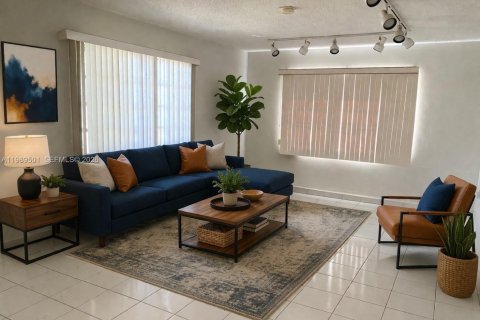 Купить коммерческую недвижимость в Майами, Флорида 304.91м2, № 2057331 - фото 3