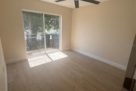 Casa en alquiler en Davenport, Florida, 3 dormitorios, 109.81 m2 № 1827825 - foto 8