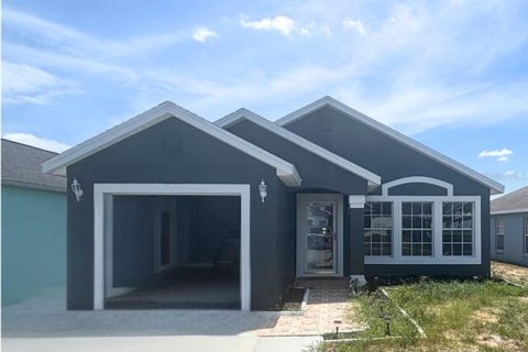 House in Davenport, Florida 3 bedrooms, 109.81 sq.m. № 1827825 - photo 1