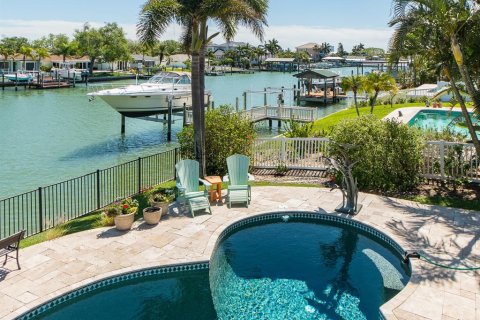 Casa en venta en Clearwater, Florida, 3 dormitorios, 278.43 m2 № 2151362 - foto 30
