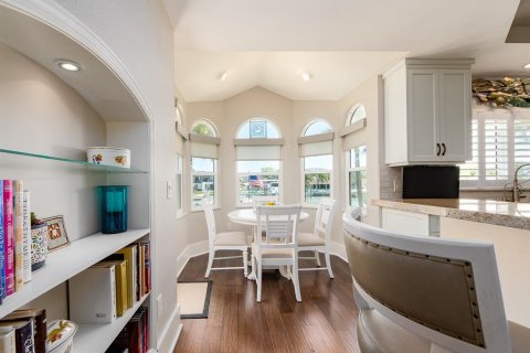 Casa en venta en Clearwater, Florida, 3 dormitorios, 278.43 m2 № 2151362 - foto 16