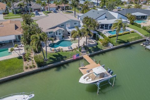 Casa en Clearwater, Florida 3 dormitorios, 278.43 m2 № 2151362