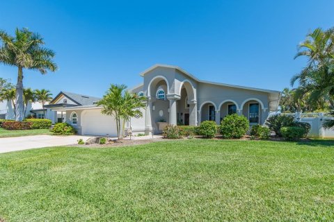 Casa en venta en Clearwater, Florida, 3 dormitorios, 278.43 m2 № 2151362 - foto 3