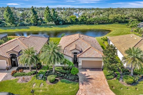 Villa ou maison à vendre à Bradenton, Floride: 4 chambres, 186.36 m2 № 1898992 - photo 4
