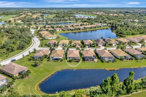 House in Bradenton, Florida 4 bedrooms, 186.36 sq.m. № 1898992 - photo 7