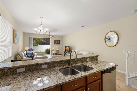 Townhouse in Trinity, Florida 3 bedrooms, 186.18 sq.m. № 1894800 - photo 12