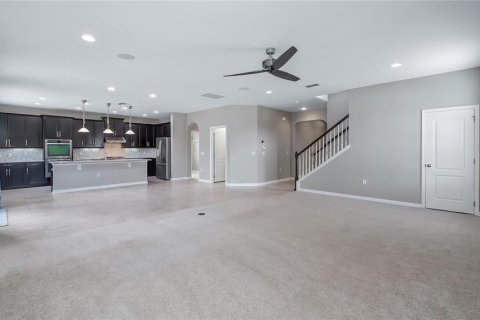 Villa ou maison à vendre à Clermont, Floride: 4 chambres, 308.71 m2 № 1847310 - photo 8