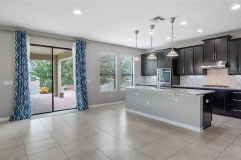 Villa ou maison à vendre à Clermont, Floride: 4 chambres, 308.71 m2 № 1847310 - photo 6