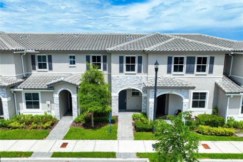 Townhouse in Homestead, Florida 3 bedrooms, 137.77 sq.m. № 1881481 - photo 3