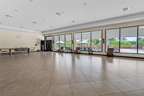 Купить кондоминиум в Авентура, Флорида 1 спальня, 68.84м2, № 1706771 - фото 28