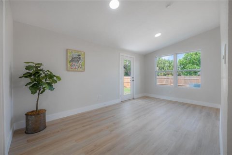 Villa ou maison à vendre à Tampa, Floride: 3 chambres, 193.05 m2 № 2149909 - photo 16