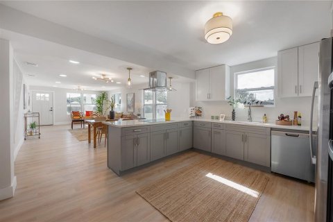 Villa ou maison à vendre à Tampa, Floride: 3 chambres, 193.05 m2 № 2149909 - photo 15