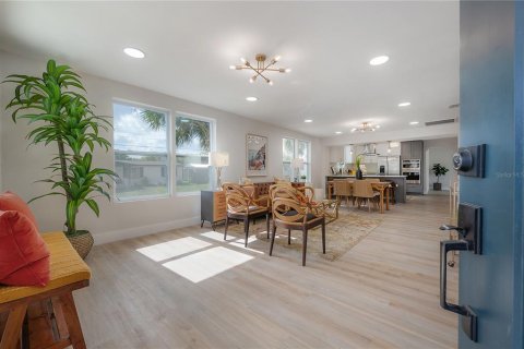 Villa ou maison à vendre à Tampa, Floride: 3 chambres, 193.05 m2 № 2149909 - photo 3