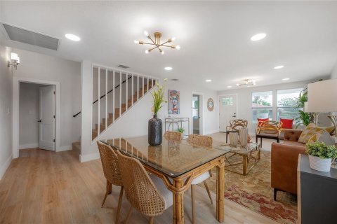 Villa ou maison à vendre à Tampa, Floride: 3 chambres, 193.05 m2 № 2149909 - photo 4