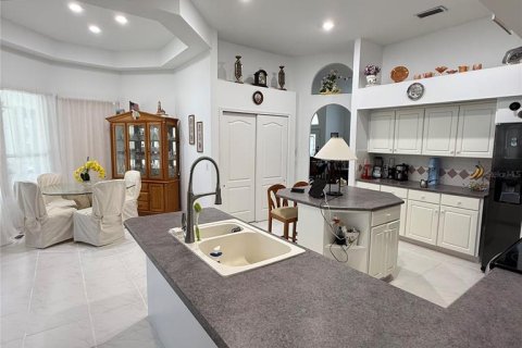 House in Palm Coast, Florida 3 bedrooms, 205.87 sq.m. № 1555931 - photo 17