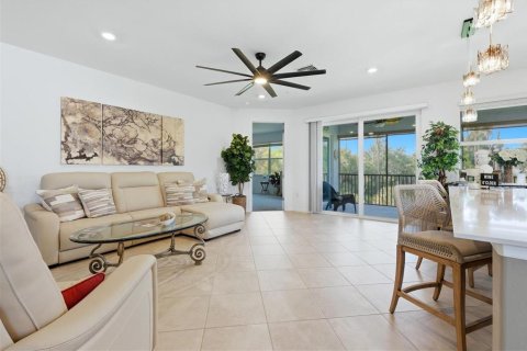 Copropriété à vendre à Punta Gorda, Floride: 3 chambres, 206.43 m2 № 2391708 - photo 9