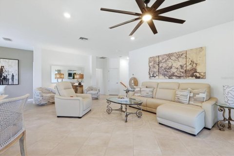 Copropriété à vendre à Punta Gorda, Floride: 3 chambres, 206.43 m2 № 2391708 - photo 15