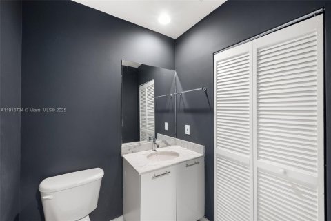 Снять в аренду кондоминиум в Майами, Флорида 2 спальни, 133.31м2, № 1972767 - фото 17