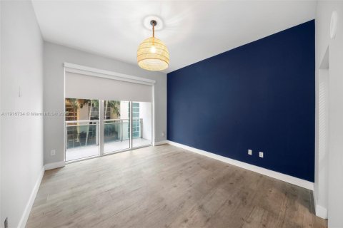 Снять в аренду кондоминиум в Майами, Флорида 2 спальни, 133.31м2, № 1972767 - фото 18