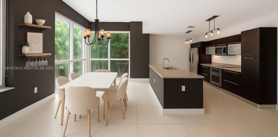 Кондоминиум с 2 спальнями в Майами, Флорида № 1972767