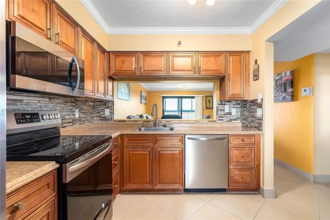 Copropriété à vendre à Pompano Beach, Floride: 1 chambre, 105.91 m2 № 1938773 - photo 3