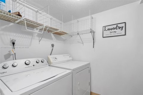 Copropriété à vendre à Pompano Beach, Floride: 1 chambre, 105.91 m2 № 1938773 - photo 30