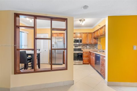 Copropriété à vendre à Pompano Beach, Floride: 1 chambre, 105.91 m2 № 1938773 - photo 7