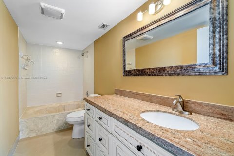 Copropriété à vendre à Pompano Beach, Floride: 1 chambre, 105.91 m2 № 1938773 - photo 23