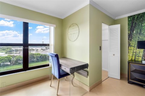 Copropriété à vendre à Pompano Beach, Floride: 1 chambre, 105.91 m2 № 1938773 - photo 21