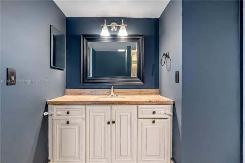 Copropriété à vendre à Pompano Beach, Floride: 1 chambre, 105.91 m2 № 1938773 - photo 27