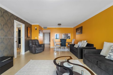 Copropriété à vendre à Pompano Beach, Floride: 1 chambre, 105.91 m2 № 1938773 - photo 11