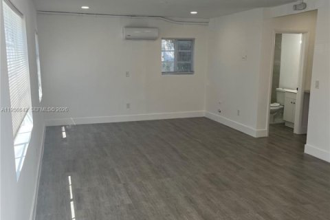 Apartamento en alquiler en Miami Beach, Florida, 55.74 m2 № 2010568 - foto 6