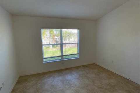 Villa ou maison à louer à Kissimmee, Floride: 4 chambres, 187.11 m2 № 2428640 - photo 8