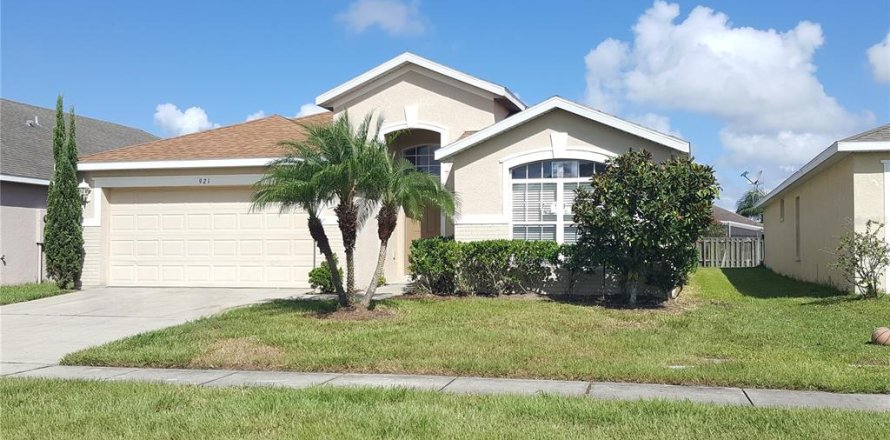 Villa ou maison à Kissimmee, Floride 4 chambres, 187.11 m2 № 2428640