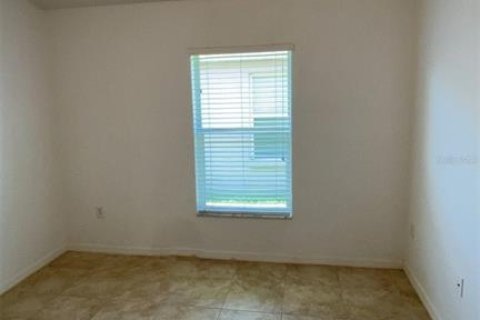 Villa ou maison à louer à Kissimmee, Floride: 4 chambres, 187.11 m2 № 2428640 - photo 4
