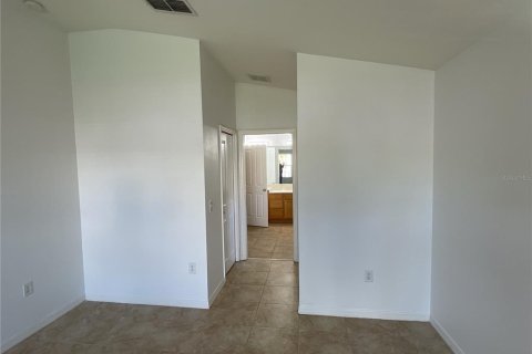 Villa ou maison à louer à Kissimmee, Floride: 4 chambres, 187.11 m2 № 2428640 - photo 9