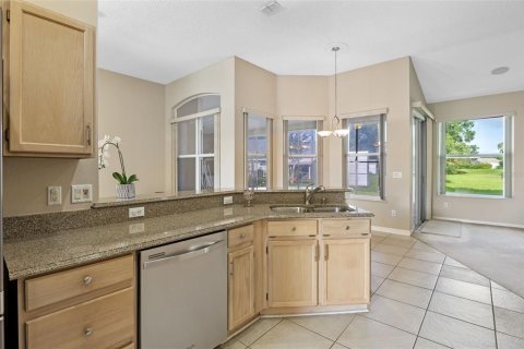 House in Eustis, Florida 4 bedrooms, 216 sq.m. № 1778194 - photo 7