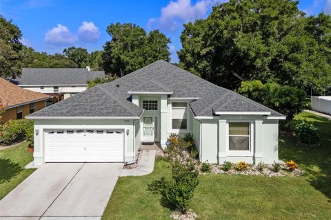 House in Eustis, Florida 4 bedrooms, 216 sq.m. № 1778194 - photo 1