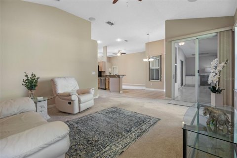 House in Eustis, Florida 4 bedrooms, 216 sq.m. № 1778194 - photo 14